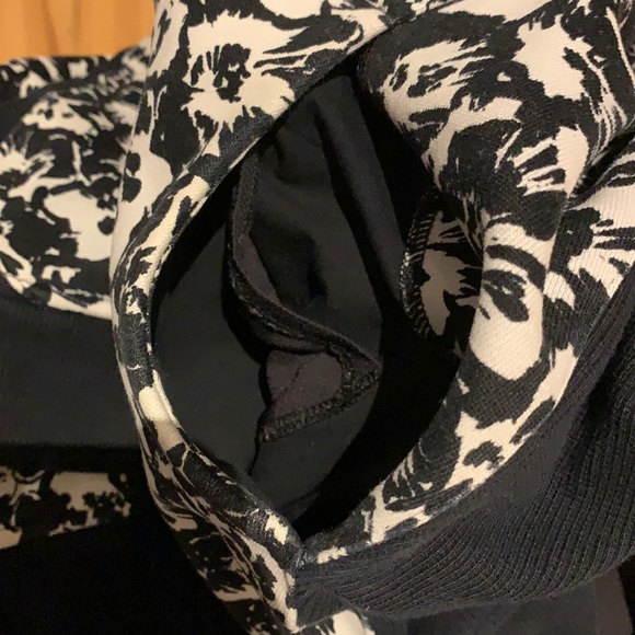🌟HP🌟VEUC Lululemon Cozy Cuddle Up Jacket Fleur Sombre White & Black - size 8 - Picture 12 of 17